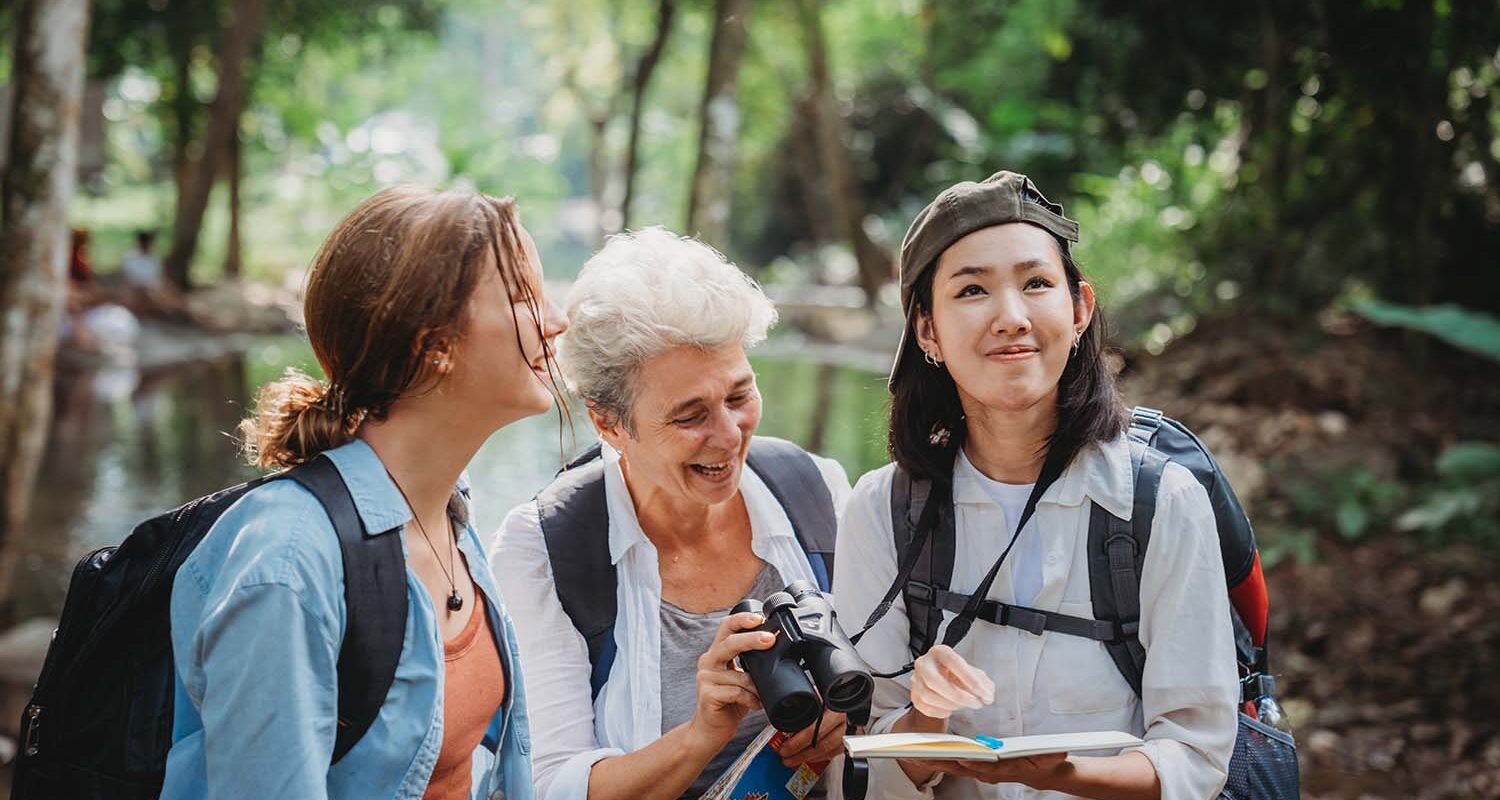 Viajes de mujeres: descubre los mejores destinos y consejos para viajar sola